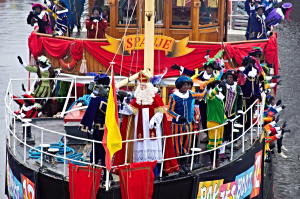 Sinterklaas arriving by boat from Spain (Flickr Creative Commons)