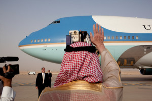 President Barack Obama waves goodbye from the steps of Air Force One as he departs Riyadh for Egypt (2009) https://flic.kr/p/6v54Bp